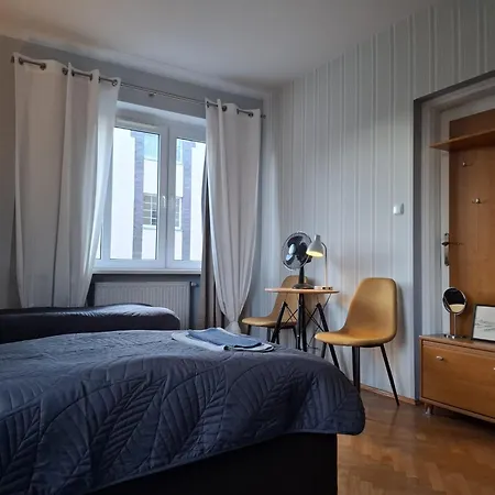 6 Przy Mtp Lägenhet *