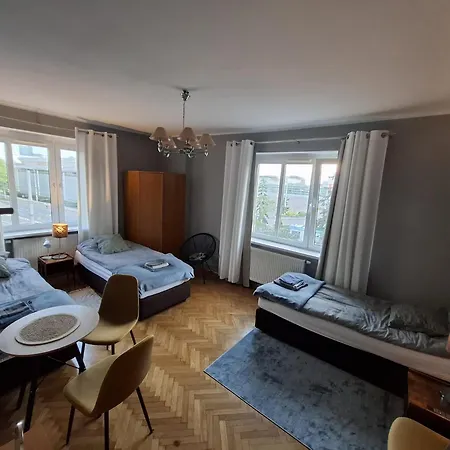 6 Przy Mtp Lägenhet